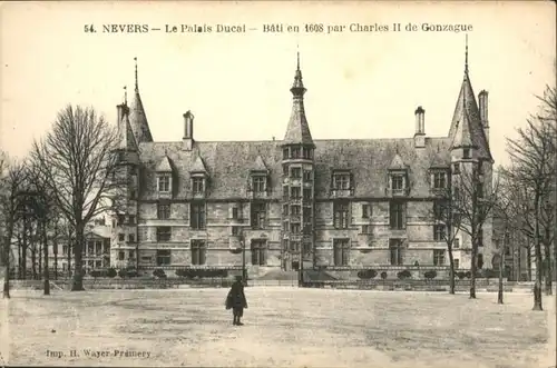 ws72023 Nevers Nievre Nevers le Palais Ducal * Kategorie. Nevers Alte Ansichtskarten