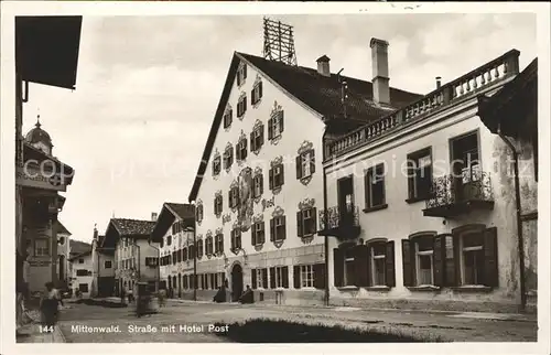 Mittenwald Bayern Strassenpartie mit Hotel Post Kat. Mittenwald