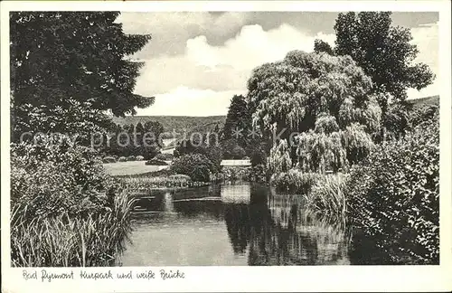 Bad Pyrmont Kurpark und weisse Bruecke Teich Kat. Bad Pyrmont