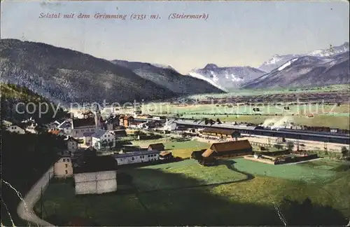 Selzthal Ortsansicht mit Kirche Bahnhof Eisenbahn Grimming Dachsteingebirge Alpenpanorama Kat. Selzthal