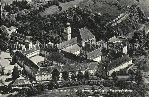 Heiligenkreuz Niederoesterreich Zisterzienserstift Fliegeraufnahme Kat. Heiligenkreuz