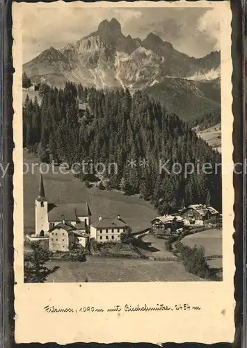 Filzmoos Ortsblick Kirche mit Bischofsmuetze Kat. Filzmoos