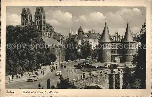 Luebeck Holdtentor und St. Marien Autos Kat. Luebeck