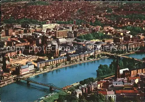 Frankfurt Main Altstadt mit Dom Mainbruecke Fliegeraufnahme Kat. Frankfurt am Main