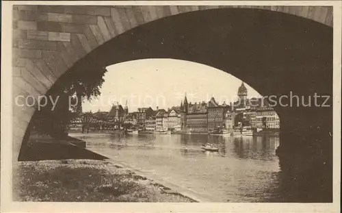 Frankfurt Main Blick auf Schoene Aussicht und Rententurm Mainufer Bruecke Kat. Frankfurt am Main