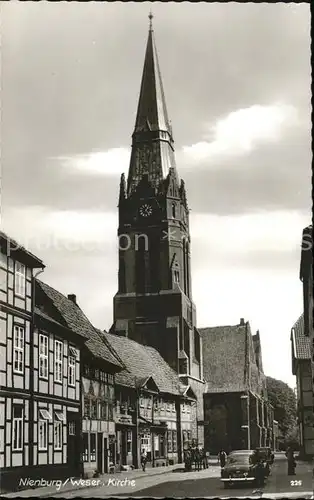 Nienburg Weser Strassenpartie mit Kirche Kat. Nienburg (Weser)