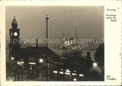 Hamburg Landungsbruecke bei Nacht Kat. Hamburg