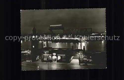 Hamburg St. Pauli Landungsbruecken bei Nacht Kat. Hamburg