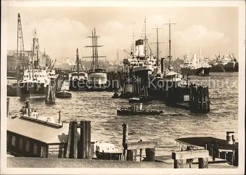 Hamburg Hafen mit ueberseebruecke Kat. Hamburg