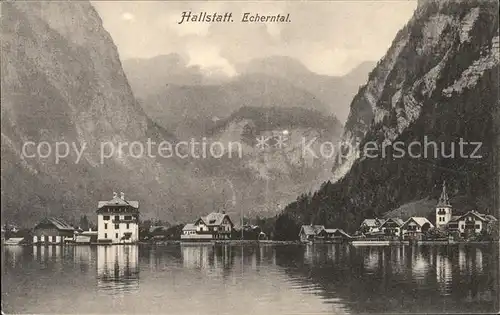 Hallstatt Salzkammergut Ortsansicht vom Hallstaetter See aus Blick ins Echerntal Kat. Hallstatt