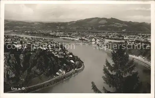 Linz Donau Gesamtansicht Donaubruecke Kat. Linz