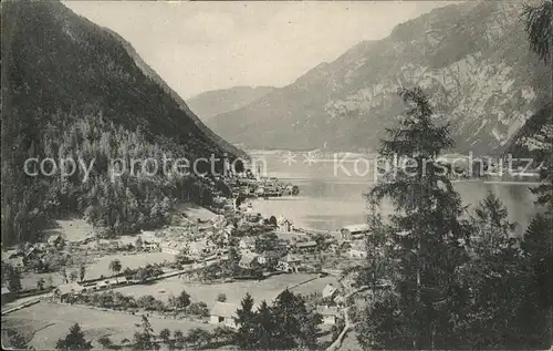 Hallstatt Salzkammergut Gesamtansicht mit Hallstaetter See Kat. Hallstatt