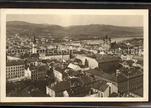 Linz Donau Blick ueber die Stadt Dom Kuenstlerkarte Nr. 8011 4 Kat. Linz