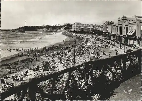 Biarritz Pyrenees Atlantiques La grande Plage Kat. Biarritz