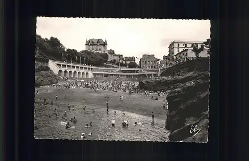 Biarritz Pyrenees Atlantiques la Plage du Port vieux Kat. Biarritz