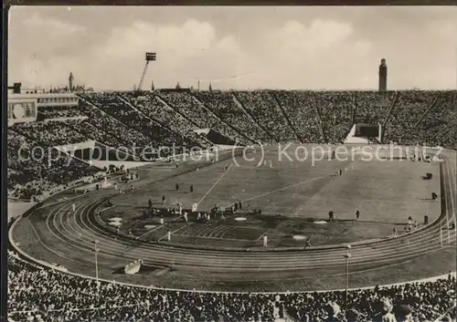 Stadion der Hunderttausend Leipzig  / Sport /