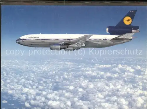 Flugzeuge Zivil Lufthansa McDonnell Douglas DC 10 / Flug /