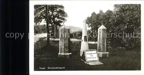 Denkmal Grenzsteine Dreilaendereck Vaals / Denkmaeler /