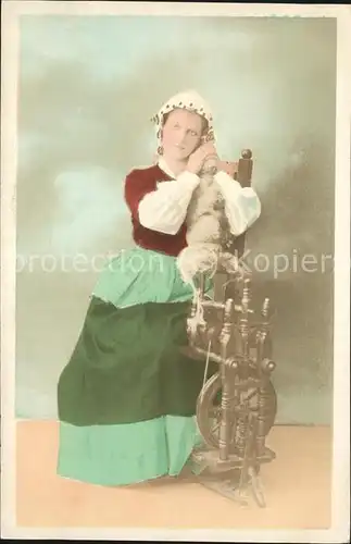 Spinnen Handwerk Spinnrad Tracht  Kat. Handwerk