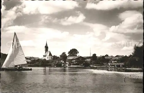 Seebruck Chiemsee Ortsansicht mit Kirche vom Seeufer aus Segelboot Kat. Seeon Seebruck