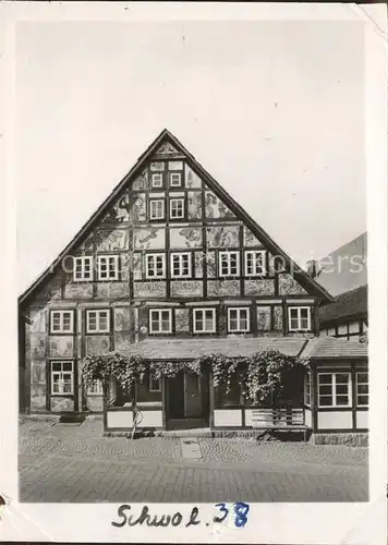 Schwalenberg Gasthof Kuenstlerklause anno 1801 Fassadenmalerei Historisches Gebaeude Kat. Schieder Schwalenberg