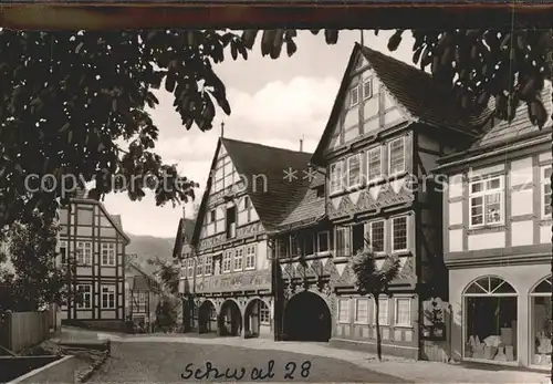 Schwalenberg Gaststaette Berggarten Rathaus historisches Gebaeude Fachwerkhaus Schnitzereien 16. Jahrhundert Kat. Schieder Schwalenberg