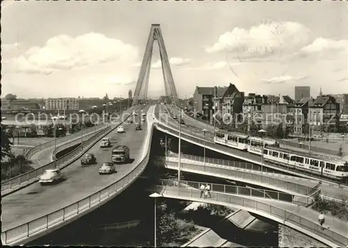 Koeln Rhein Severinbruecke Autos Strassenbahn Kat. Koeln