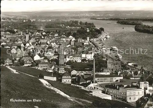 Ruedesheim Rhein Panorama an Rhein Kat. Ruedesheim am Rhein