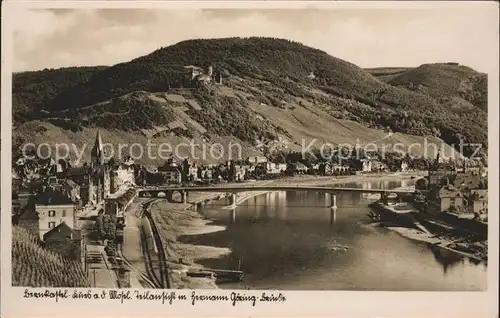 Bernkastel Kues Panorama mit Bruecke Kat. Bernkastel Kues