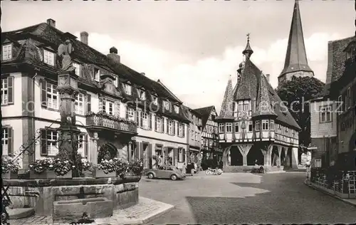Michelstadt Marktplatz Brunnen Rathaus 15. Jahrhundert historisches Gebaeude Kirchturm Kat. Michelstadt