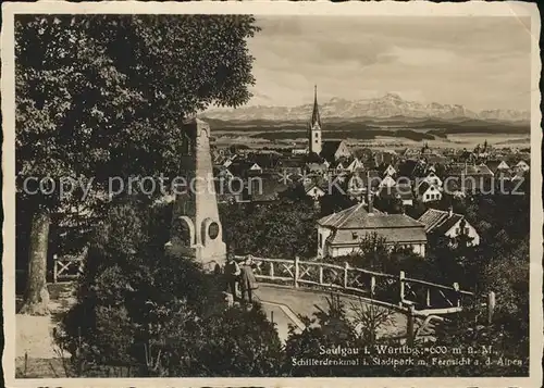 Saulgau Schillerdenkmal im Stadtpark mit Blick auf die Stadt Kat. Bad Saulgau