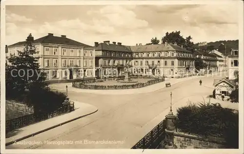 Zweibruecken Herzogsplatz mit Bismarckdenkmal Kat. Zweibruecken