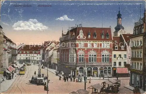 Saarbruecken Marktplatz Brunnen Strassenbahn Kat. Saarbruecken