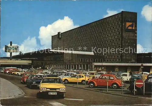 Braunschweig Hauptbahnhof mit div.Autos Kat. Braunschweig