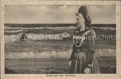 Norddorf Amrum Frau in Tracht Kat. Norddorf