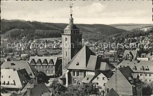 Siegen Westfalen Nikolaikirche mit Fischerbachberg und Numbachtal / Siegen /Siegen-Wittgenstein LKR