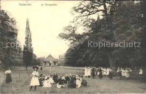 Hannover Im Thiergarten Maedchengruppe Kat. Hannover