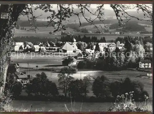 Hinterzarten Panorama mit Pfarrkirche Kat. Hinterzarten