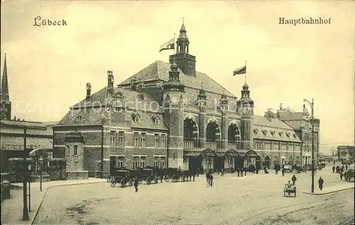 Luebeck Hauptbahnhof Pferdedroschken Kat. Luebeck