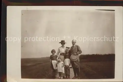 Ruestringen Familienfoto Kat. Wilhelmshaven