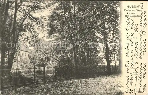 Husum Nordfriesland Partie am Weg zum Schlossgarten / Husum /Nordfriesland LKR