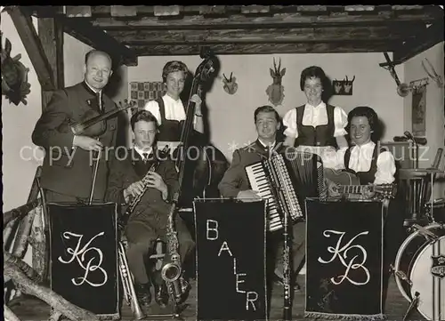 Musikanten Jodler Gruppe Baier Akkordeon Floete Gitarre Geige  Kat. Musik