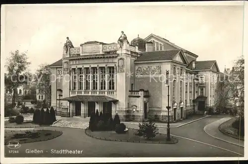 Theatergebaeude Giessen Stadttheater  Kat. Gebaeude