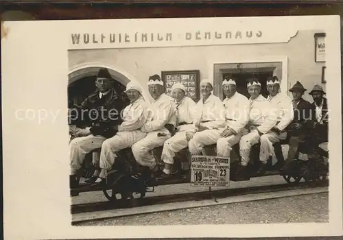 Salzbergwerk Duerrnberg Bergbahn Gruppenfoto Schankdalik und Meraner
Wolfdietrich Berghaus  Kat. Rohstoffe Commodities