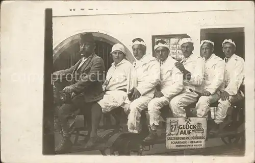 Salzbergwerk Duerrnberg Bergbahn Gruppenfoto Schandalik Meraner Kat. Rohstoffe Commodities