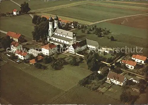 Weihenlinden Fliegeraufnahme Pfarr Wallfahrtskirche Kat. Bruckmuehl