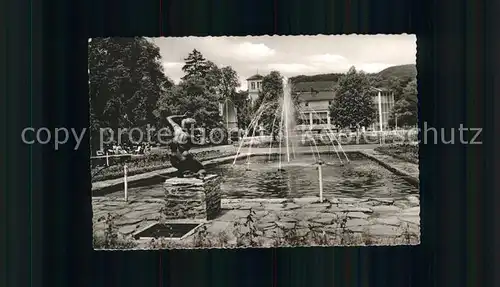 Bad Muenster Stein Ebernburg Kurpark Skulptur Fontaene Kurhaus / Bad Muenster am Stein-Ebernburg /Bad Kreuznach LKR