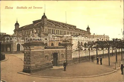 Mainz Rhein Stadthalle mit Terrasse / Mainz Rhein /Mainz Stadtkreis