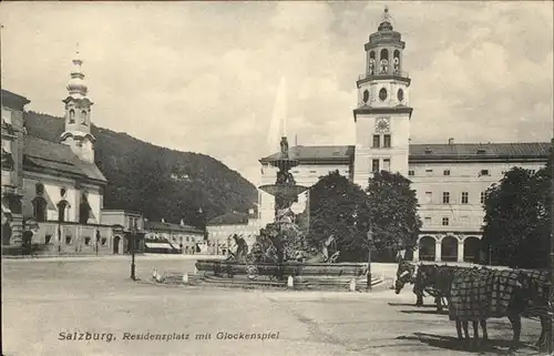 Salzburg Residenzplatz Glockenspiel Pferde
