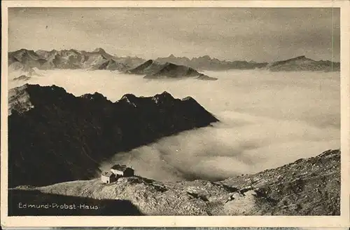 Nebelhorn Edmund Probst Haus im Hochnebel